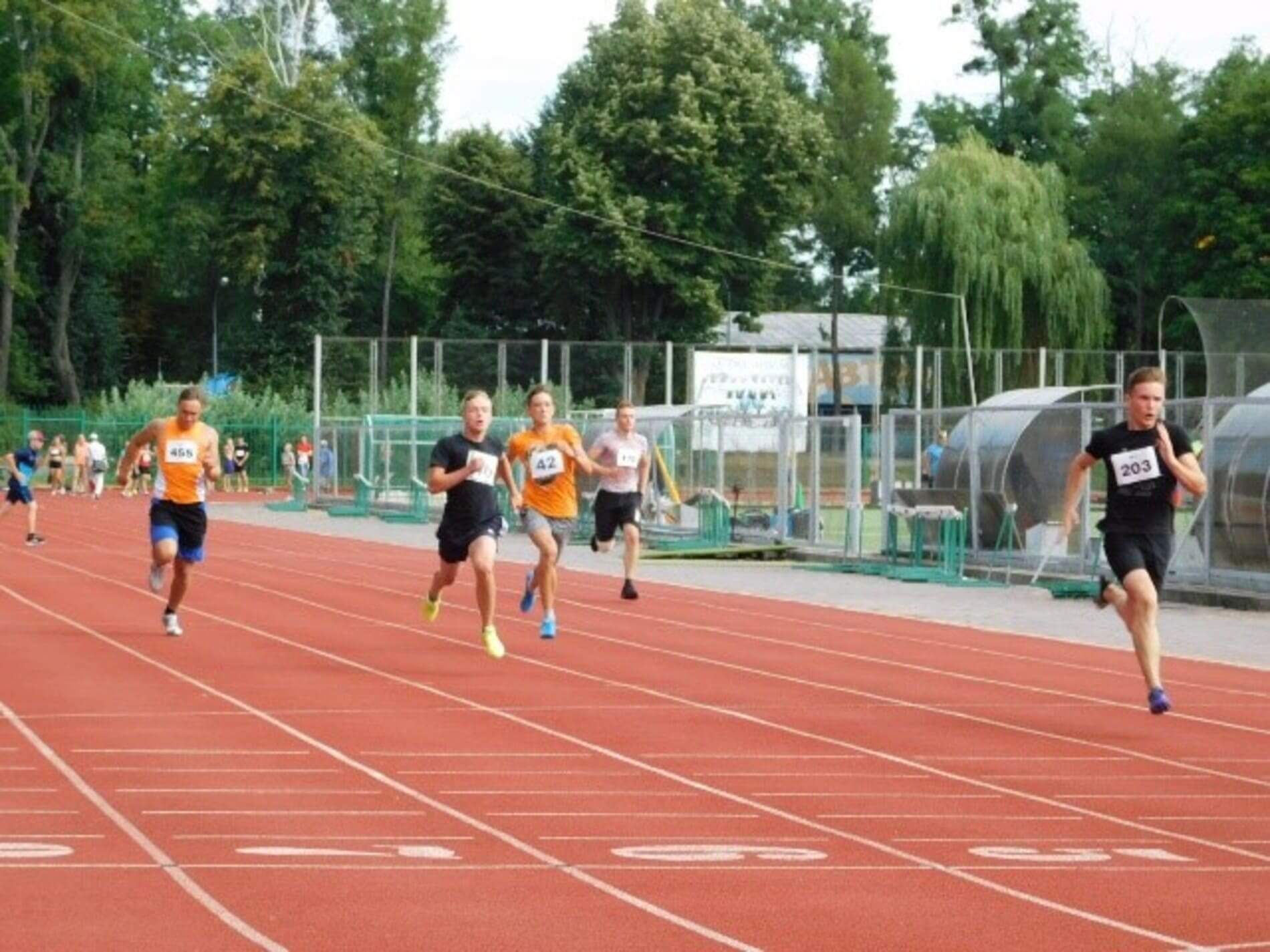 Вінницькі легкоатлети підкорюють п'єдестал національного чемпіонату