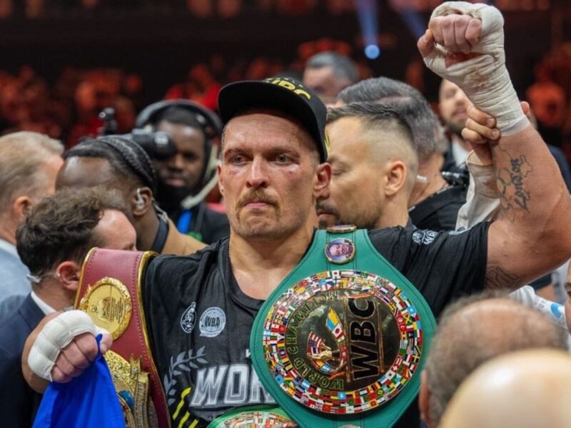 Усик став абсолютним чемпіоном світу