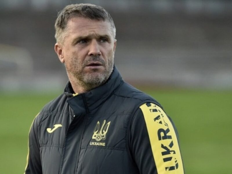 Сергій Ребров став батьком учетверте — у подружжя народився син