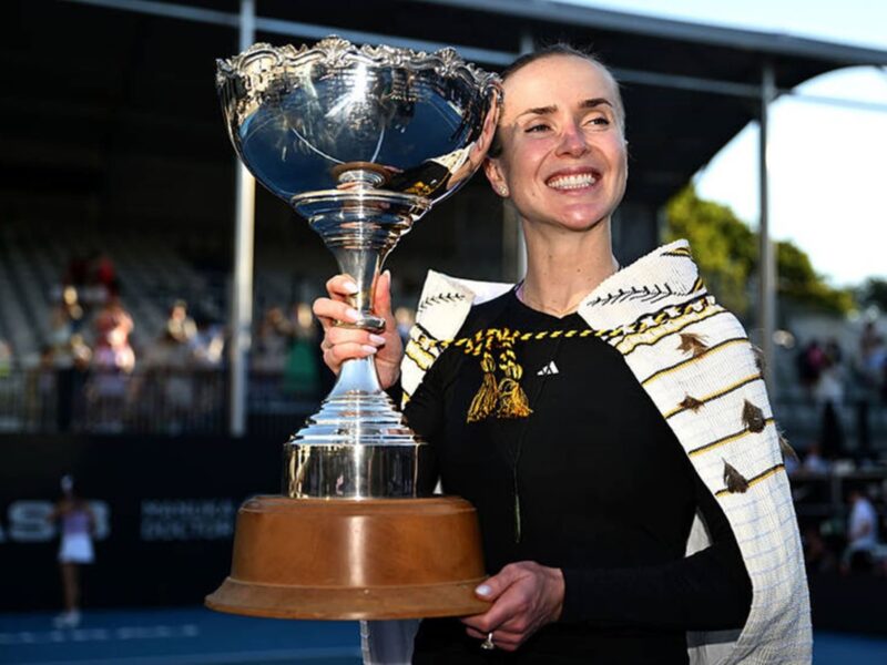 Світоліна здобула 19-й титул, Костюк поступилася Сабалєнці