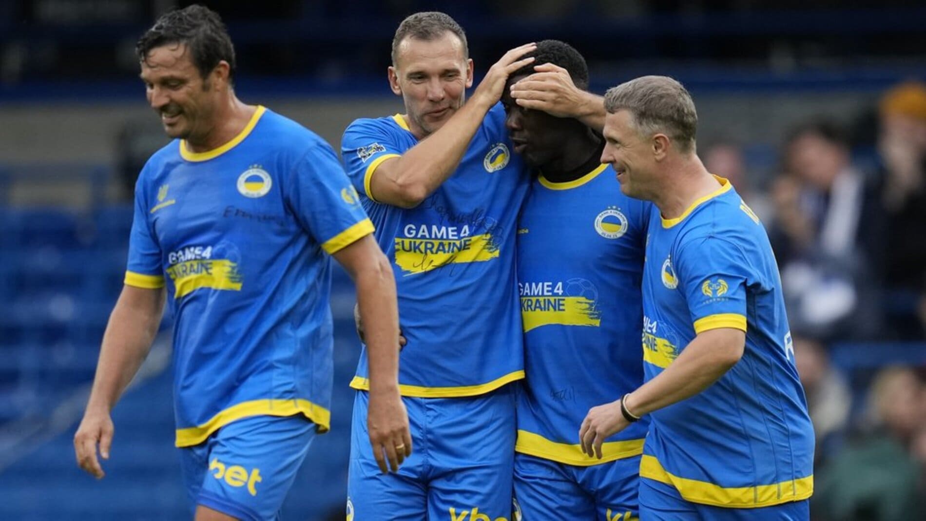 Андрій Шевченко у складі легенд у благодійному матчі