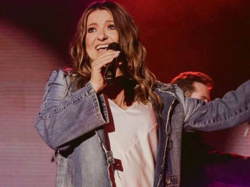 Наталія Могилевська заспівала в дуеті з молодим артистом SAMCHUK