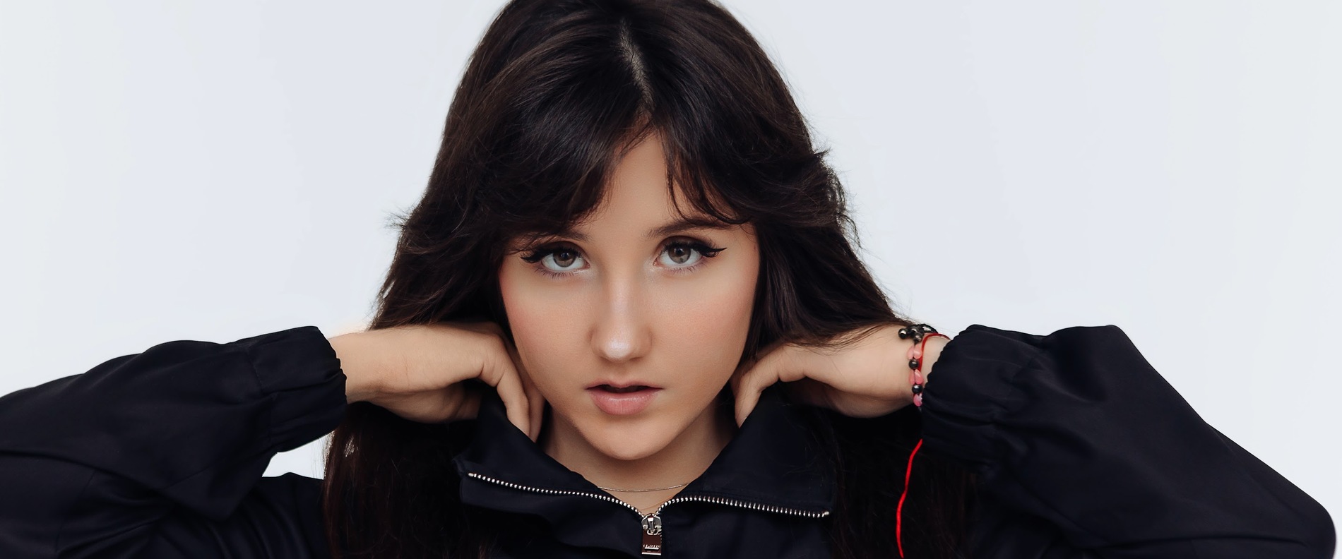 Victoria NIRO приголомшила заробітками від хіта